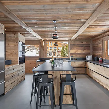 Neuf Avec Sauna, Garage, Terrasse Et Services Inclus A - Fr-1-569-69 * Combloux