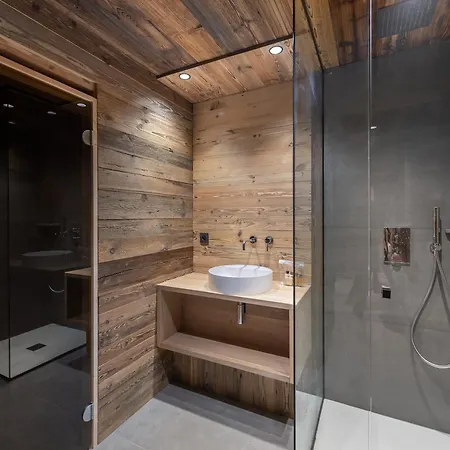 Chalet Neuf Avec Sauna, Garage, Terrasse Et Services Inclus A - Fr-1-569-69 *